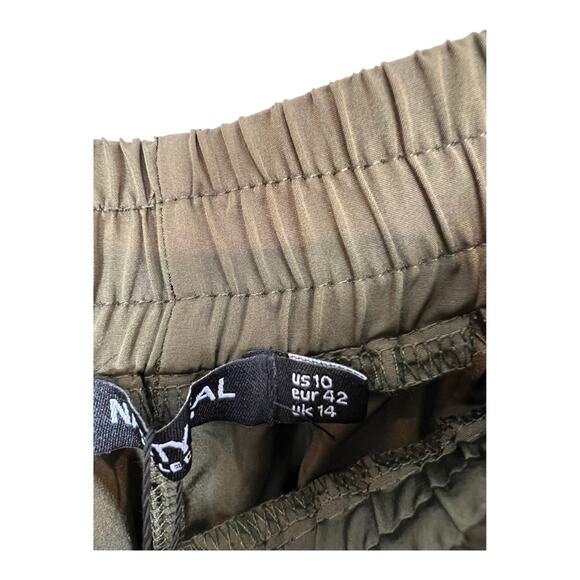 Nasty Gal Cargo Back There High-Waisted Drawstring Pants NWT - Picture 11 of 12